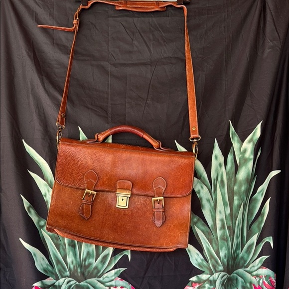 🍍 A&NFLORENCE leather document bag classic Brown No key🍍16” width 🍍12” length